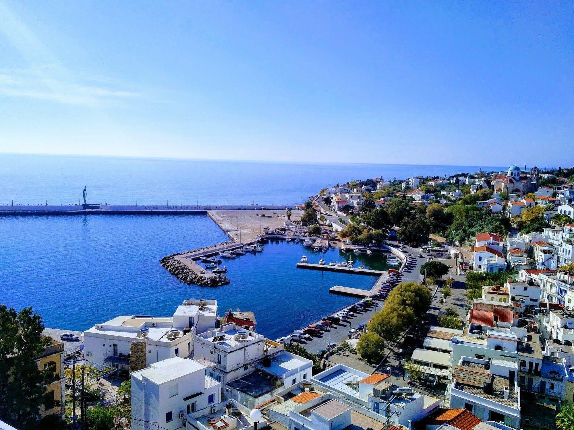 Kastro Hotel Agios Kirykos  Exterior photo