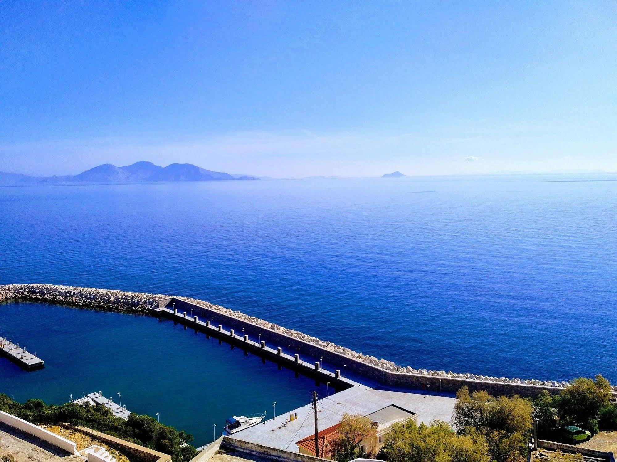 Kastro Hotel Agios Kirykos  Exterior photo